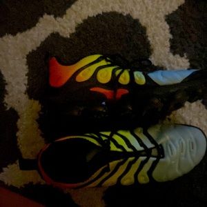 These shoes will be selling for $20 they have been washed and they are a 9.5